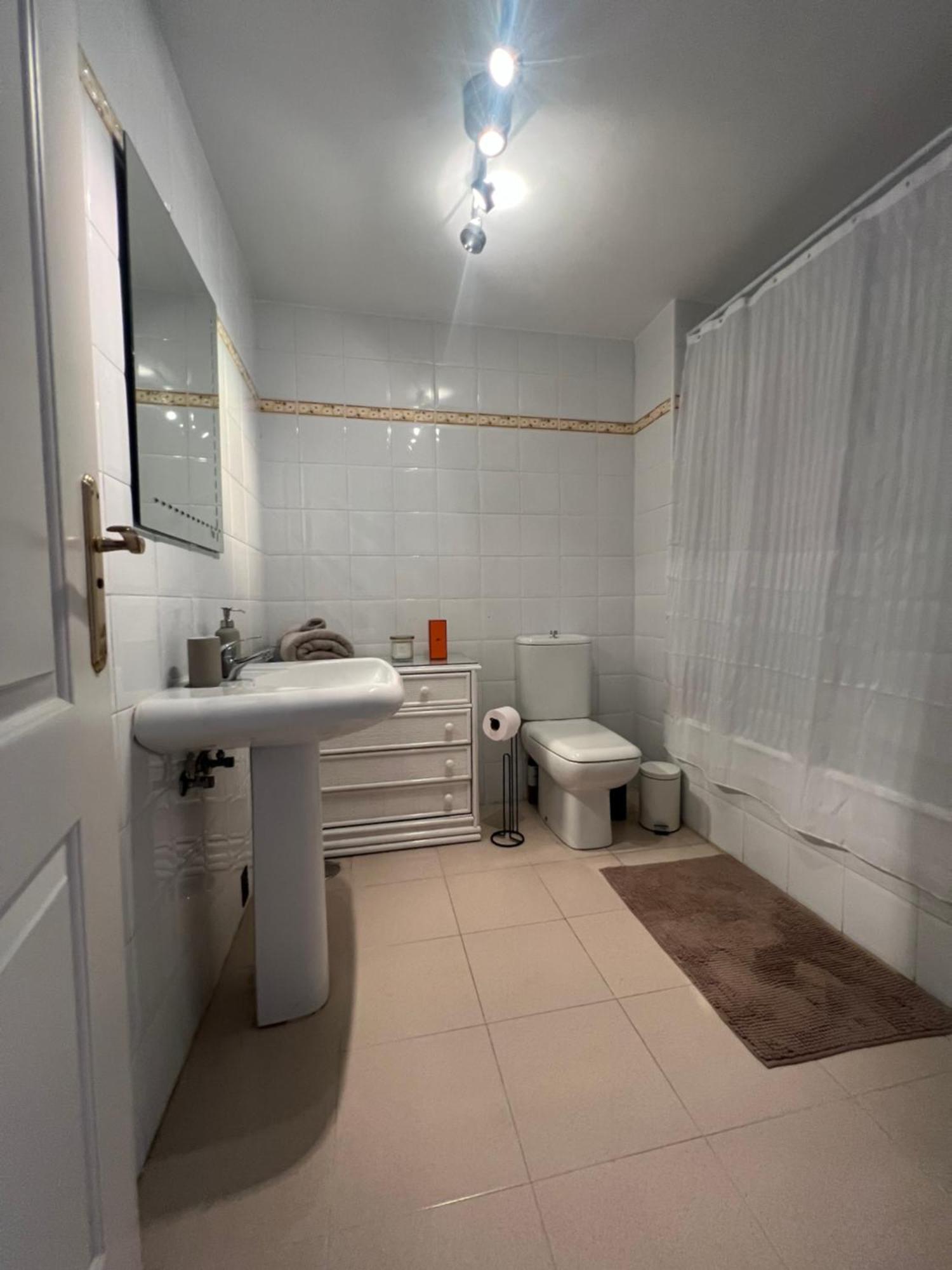 2 Bedroom Apartment Marbella East - La Reserva De Марбеля Екстериор снимка