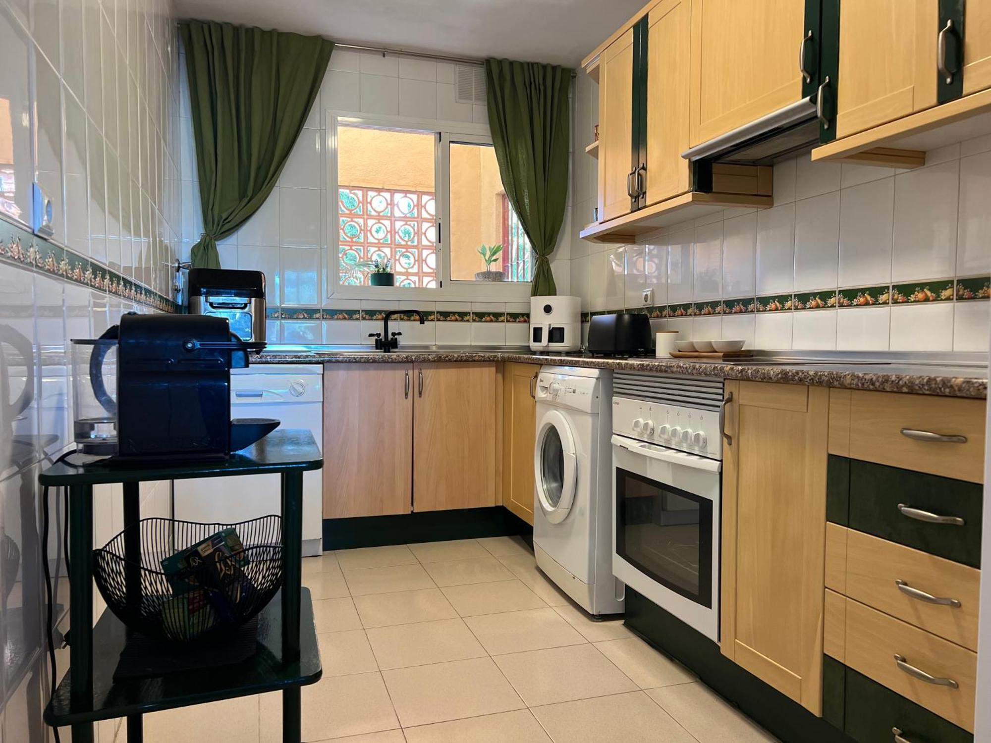 2 Bedroom Apartment Marbella East - La Reserva De Марбеля Екстериор снимка
