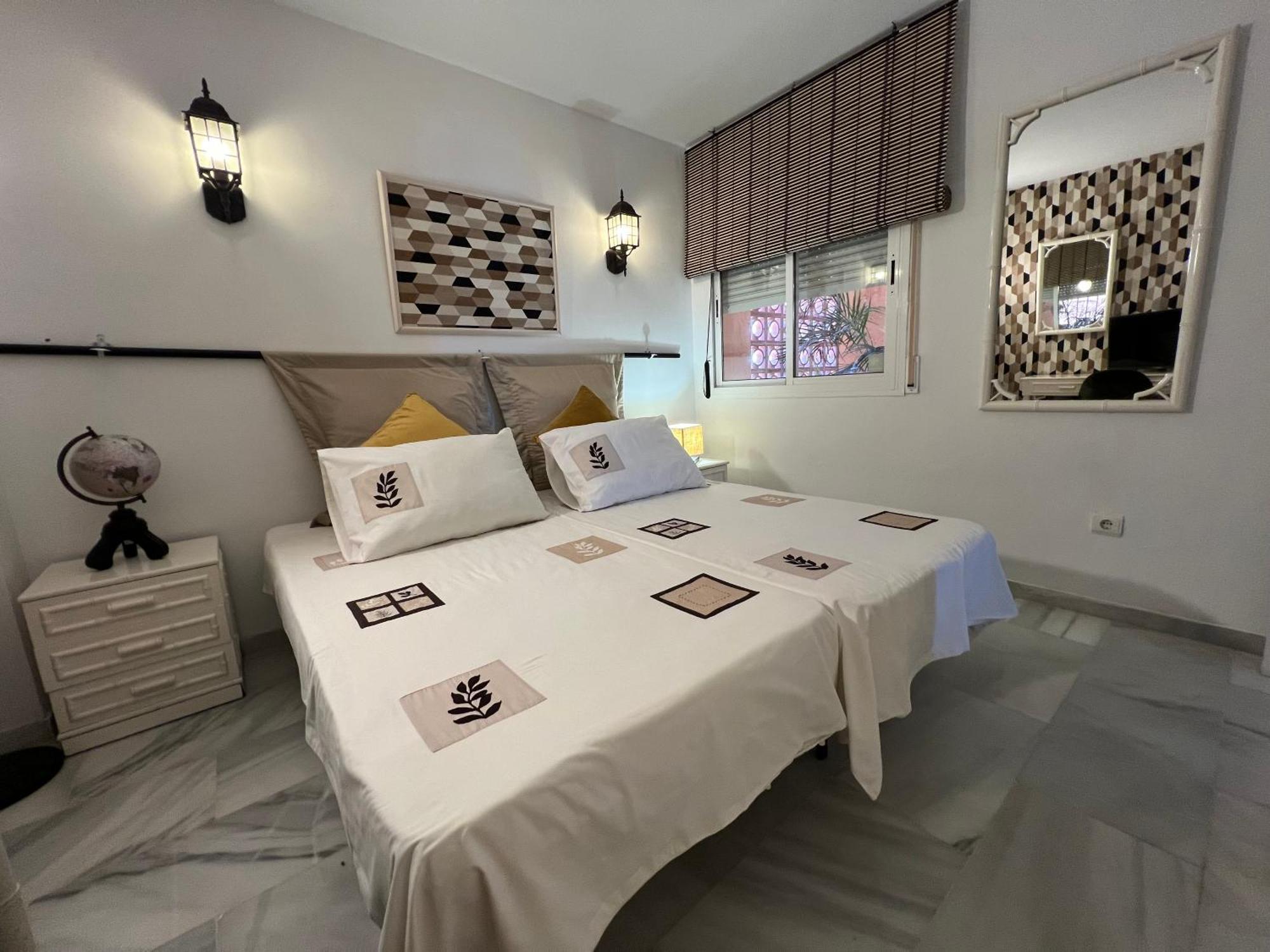 2 Bedroom Apartment Marbella East - La Reserva De Марбеля Екстериор снимка