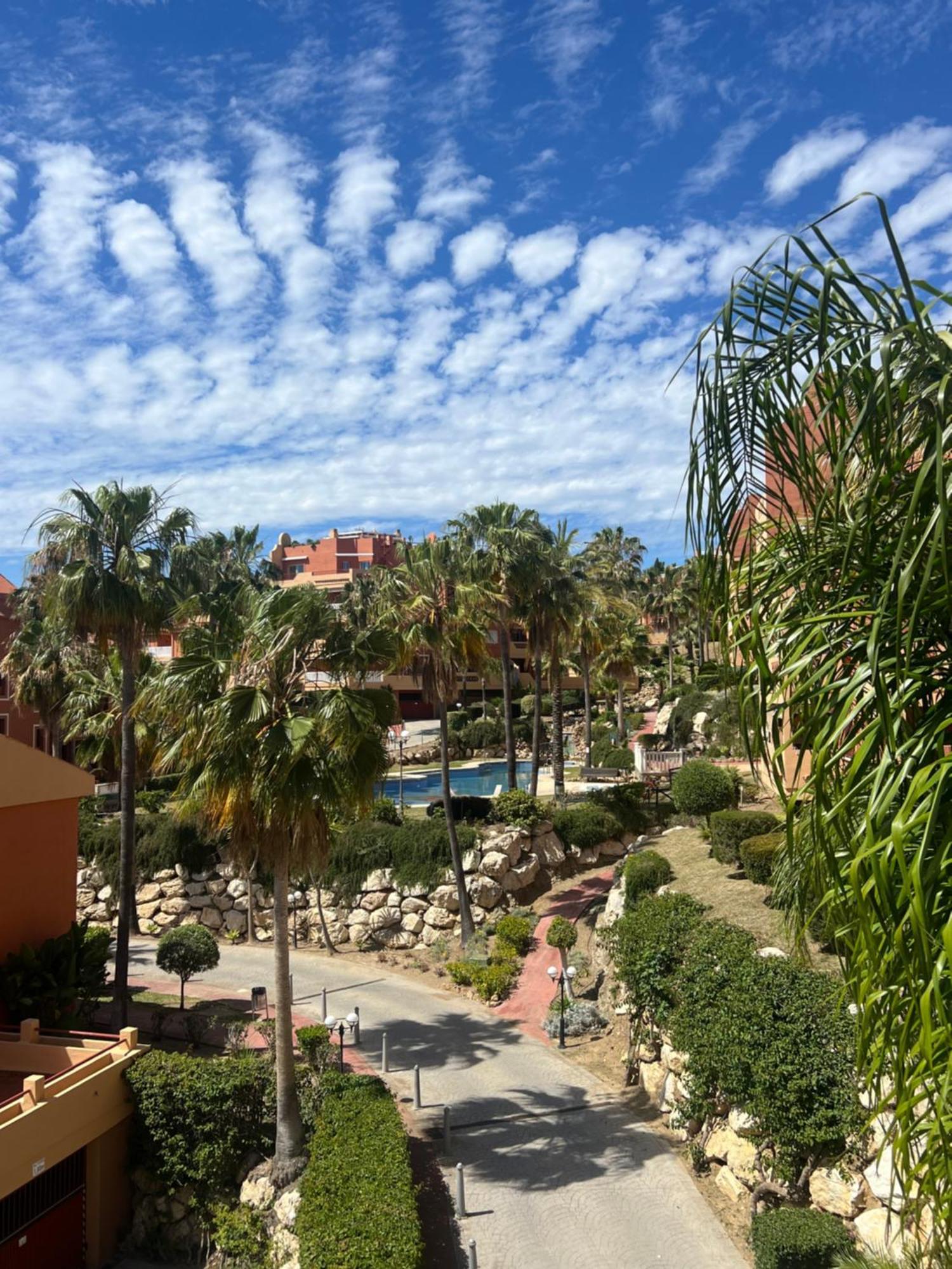 2 Bedroom Apartment Marbella East - La Reserva De Марбеля Екстериор снимка